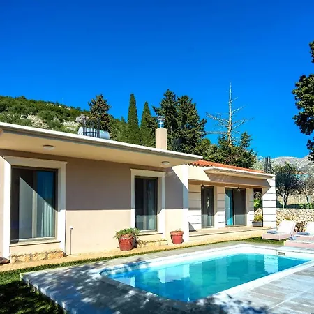 La Casa Di Athena Аргостолион